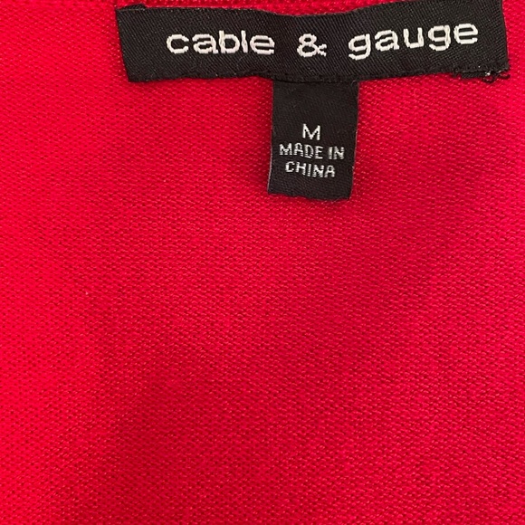 Cable & Guage Red V-neck pullover sweater, M - Picture 6 of 8
